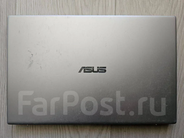 Asus VivoBook. 13.3", 2,2����, ��� 4 ��, ���� 256���, WiFi: 1, Bluetooth: 1 ����