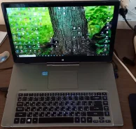 Acer Aspire R7. WiFi: 1, Bluetooth: 1 ����