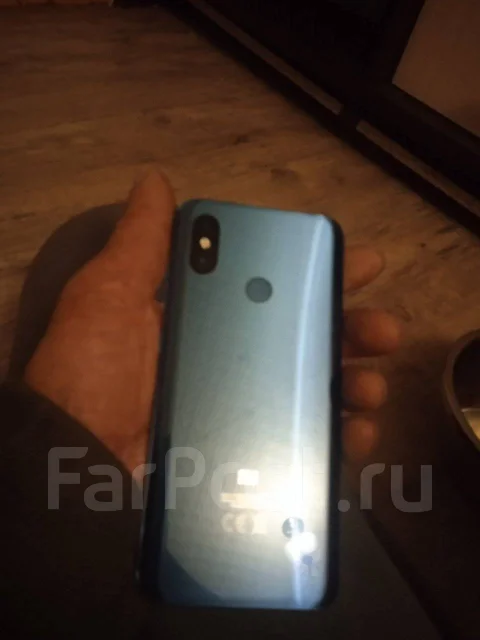 Xiaomi Mi8. �/�, 128 ��, �����, 4G LTE, Dual-SIM, ����������, NFC ����