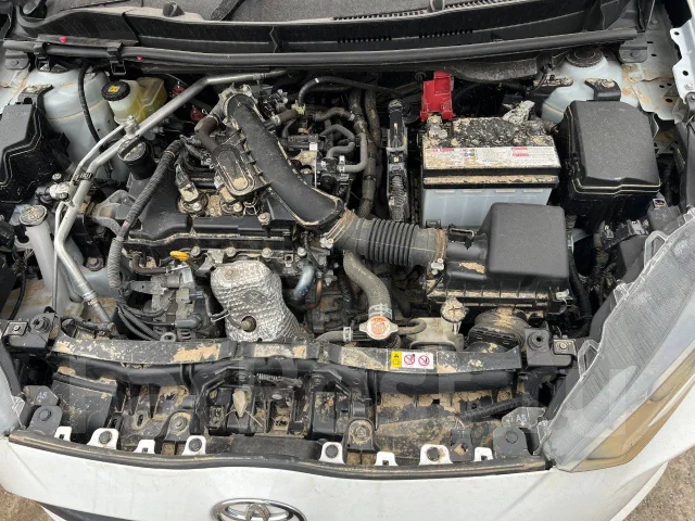 Toyota Yaris. KSP210, 1KR ����