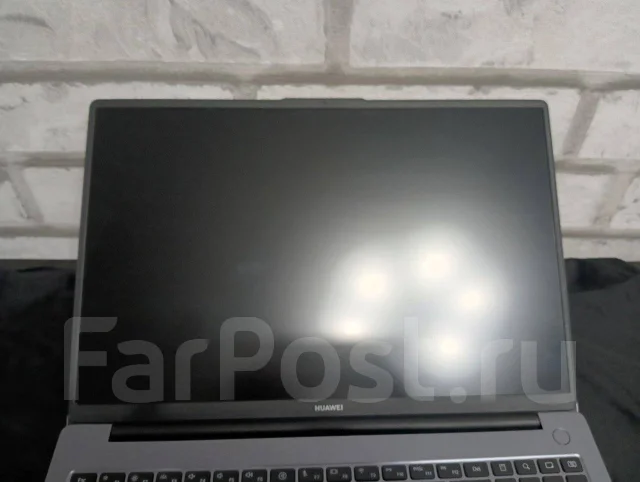 Huawei MateBook D 16. 15.6", 2,3����, ��� 16 ��, ���� 341���, WiFi: 1, Bluetooth: 1, ����������� �� 3��. ����