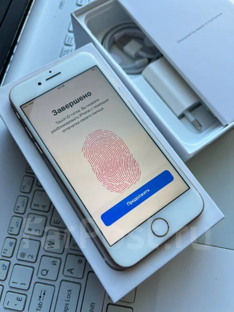 Apple iPhone 8. �/�, 64 ��, ������� ����