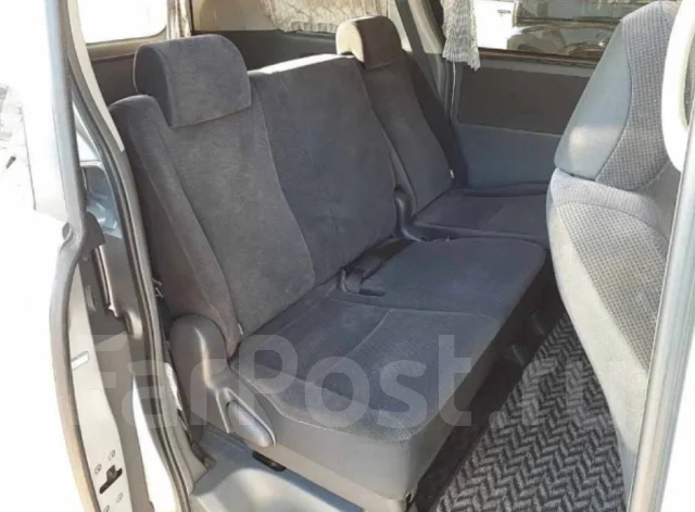 Toyota Noah. ZRR70W0123142 ����