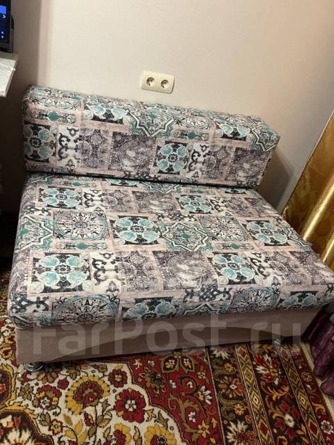 Диван, ткань, 120,0 см, 190,0 см, б/у, в наличии. Цена: 10 000₽ во ...