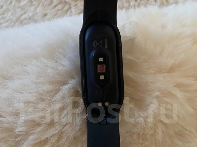 Xiaomi Mi Band 4. NFC ����
