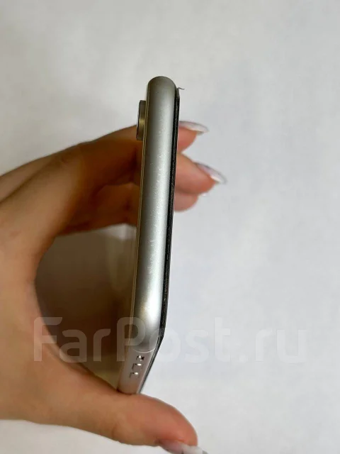 Apple iPhone Xr. �/�, 64 ��, �����, 3G, 4G LTE, ����������, NFC ����