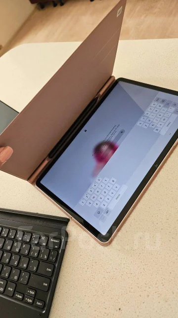 Samsung Galaxy Tab S8. 12.4 ������, ������ 8 �� ����