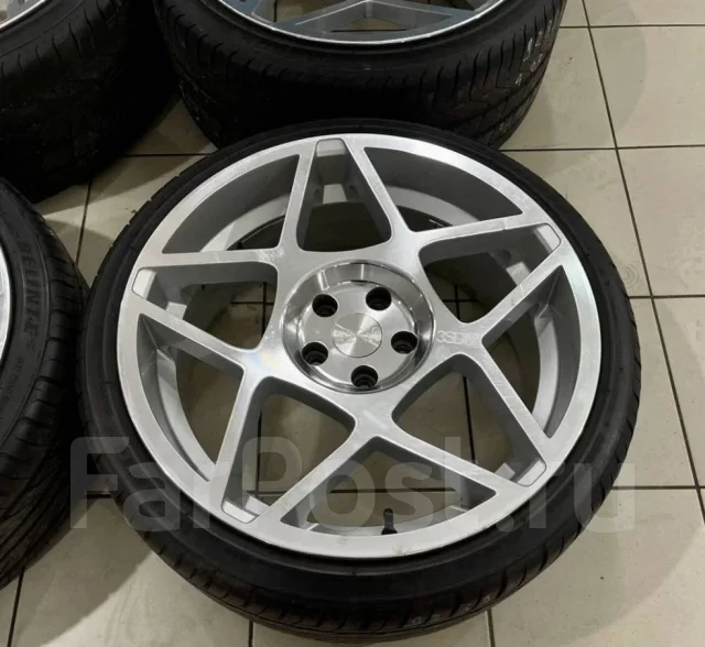 3SDM 0.08. 9.0/10.0x20", 5x114.3, ET38/42, �� 73,1���. ����