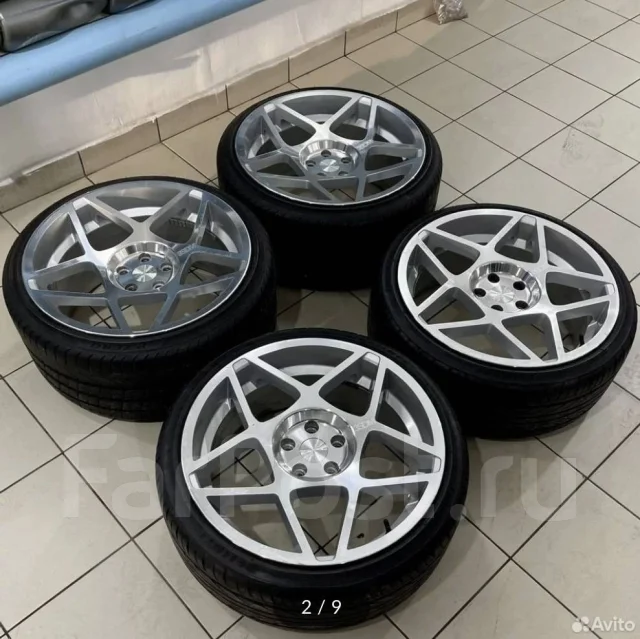 3SDM 0.08. 9.0/10.0x20", 5x114.3, ET38/42, �� 73,1���. ����