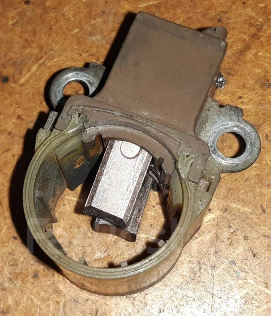 ��������� CLG69 Honda 31100-PFW-J02 ����