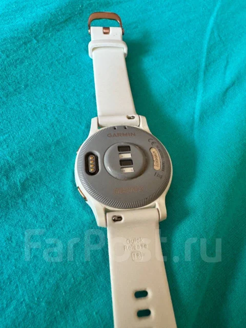 Garmin Vivoactive 4S. GPS, NFC ����