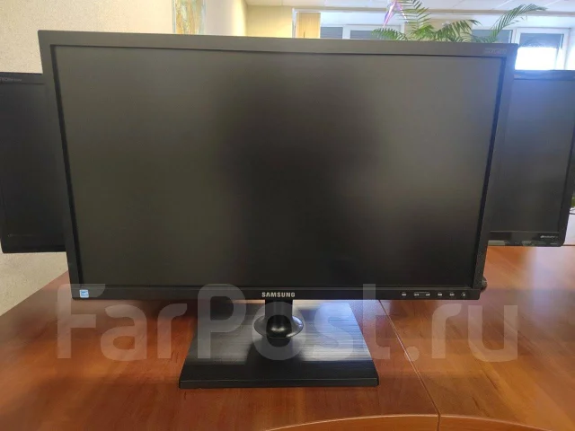 ������ ��������. 21", ���������� �� (LCD, LED, QLED) ����