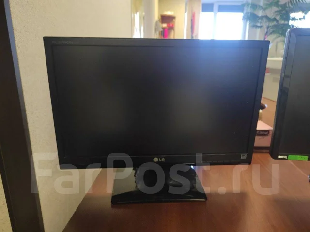 ������ ��������. 21", ���������� �� (LCD, LED, QLED) ����