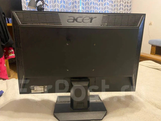 Asus. 19", ���������� �� (LCD, LED, QLED) ����
