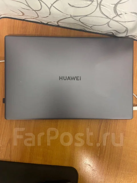 Huawei MateBook D 15. 15.6", 2,4����, ��� 8 ��, ���� 512���, WiFi: 1, Bluetooth: 1, ����������� �� 16��. ����
