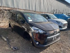 Toyota Sienta. NSP170, 2NR ����
