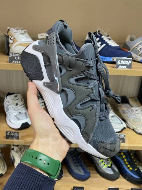 Nike huarache outlet 44