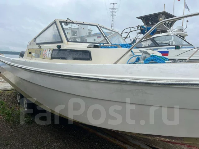 Yamaha F-24. ��������� ���������, 175��.�., ������ ����