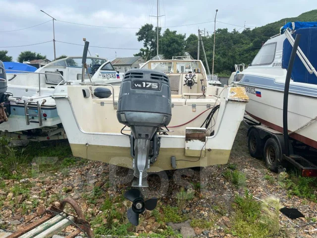 Yamaha F-24. ��������� ���������, 175��.�., ������ ����