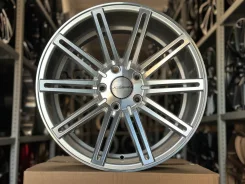 Vossen CV4. 8.0x17", 5x114.3, ET31, �� 73,1���. ����