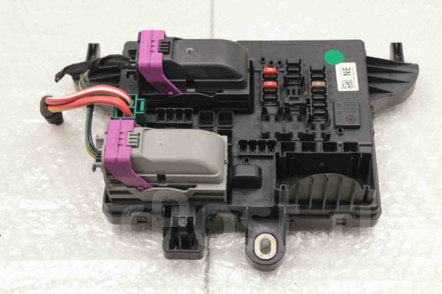 Блок предохранителей Opel Insignia Год: 2010 13222786 A18XER Автозапчасти в Мо