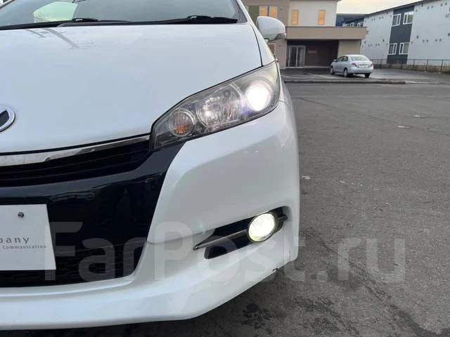 Toyota Wish. �������, 4wd, 1.8 (130��.�.), ������, 66 300����. ��, �/�. ��� ����� �� ������������ ����
