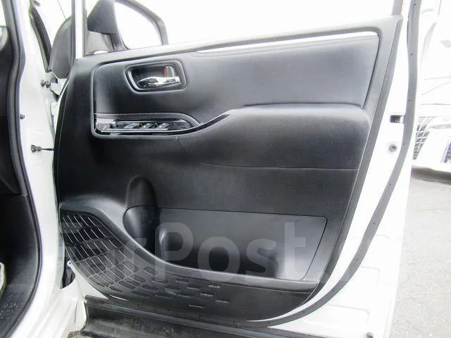 Toyota Esquire. ��������, ��������, 1.8 (99��.�.), ������, 42 000����. ��, �/�. ��� ����� �� ������������ ����