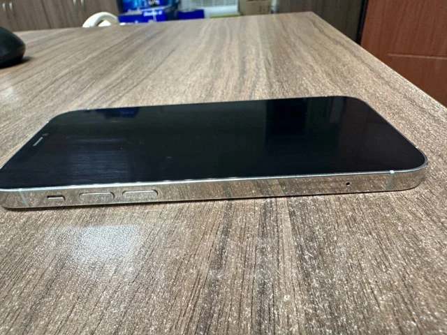 Apple iPhone 12 Pro. �/�, 128 ��, �����, 4G LTE, ���������� ����