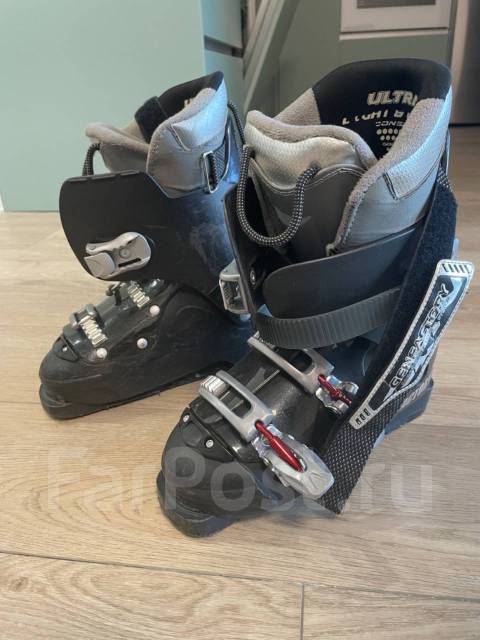 Ботинки горнолыжные 25,5, б/у, в наличии. Цена: 1 900₽ во Владивостоке