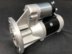 ������� Nissan QD32 / TD27 (12V - 9 ���) � �������� �� �������� 6 ��� 23300-1W400 ����