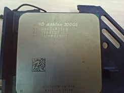 AMD Athlon 200GE ����