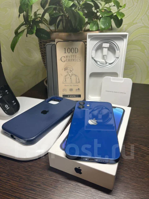 Apple iPhone 12. �/�, 64 ��, �����, 3G, 4G LTE, ����������, NFC ����
