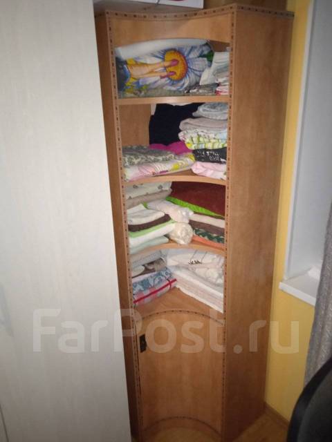 Книжный шкаф, массив дерева, количество дверей: 1, угловой, коричневый ...