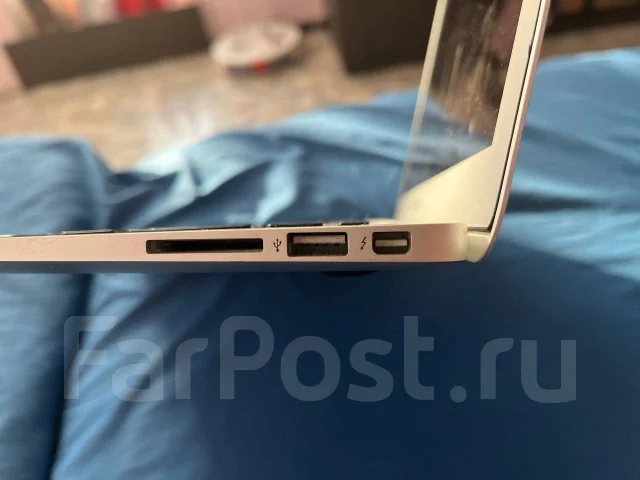 Apple MacBook 13. ��� 4 ��, ���� 128���, WiFi: 1, Bluetooth: 1 ����
