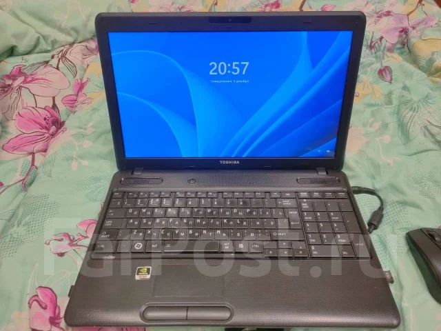 Toshiba Satellite C660. 15.6", 2,3����, ��� 6 ��, ���� 756���, WiFi: 1, Bluetooth: 1, ����������� �� 4��. ����