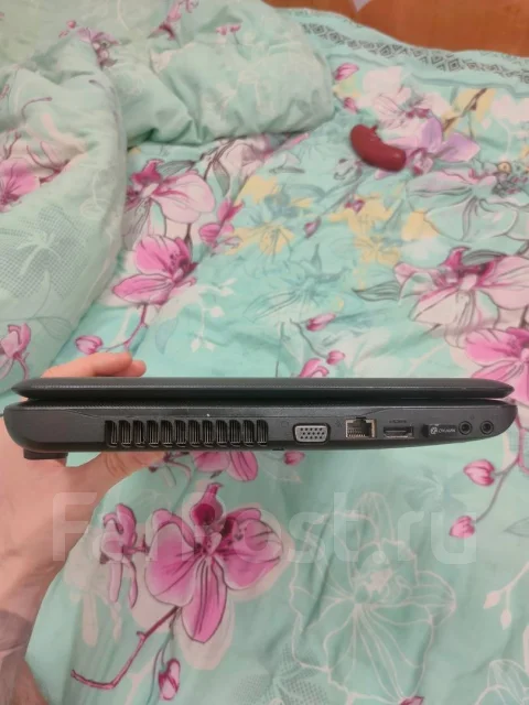 Toshiba Satellite C660. 15.6", 2,3����, ��� 6 ��, ���� 756���, WiFi: 1, Bluetooth: 1, ����������� �� 4��. ����