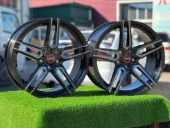 Vossen HF-1. 8.0/9.0x18", 5x112, ET40/40, �� 66,6���. ��� ����� �� ������ ����