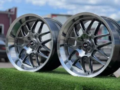 XXR 526. 8.5/9.5x18", 5x120, ET33/30, �� 72,6���. ��� ����� �� ������ ����