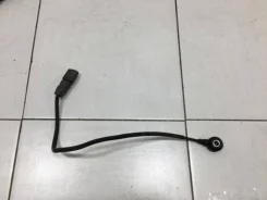 ������ ��������� Audi A6 C7 4G5 [06E905377C] 06E905377C ����