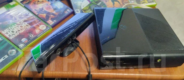 Microsoft Xbox 360 E ����