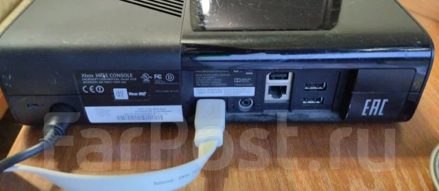 Microsoft Xbox 360 E ����