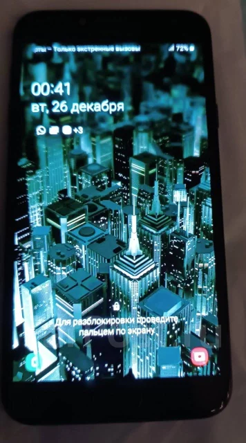 Samsung Galaxy J4. �/�, �� 8 ��, ������, 4G LTE ����