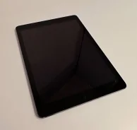 Apple iPad Air. ������ 16 �� ����