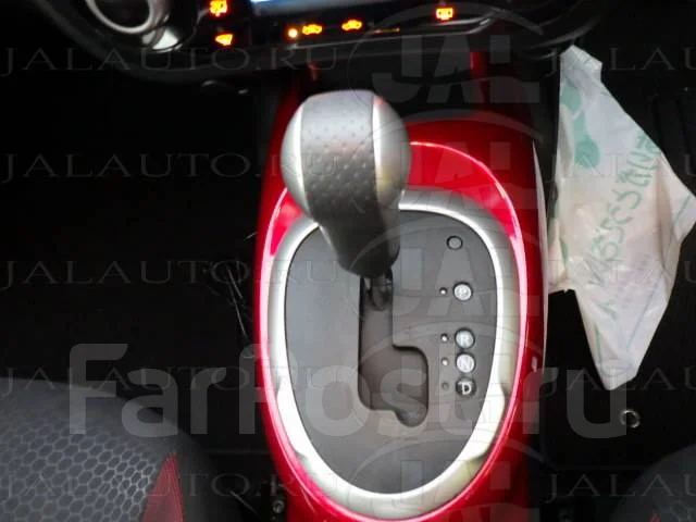 Nissan Juke. NF15, MR16DDT ����
