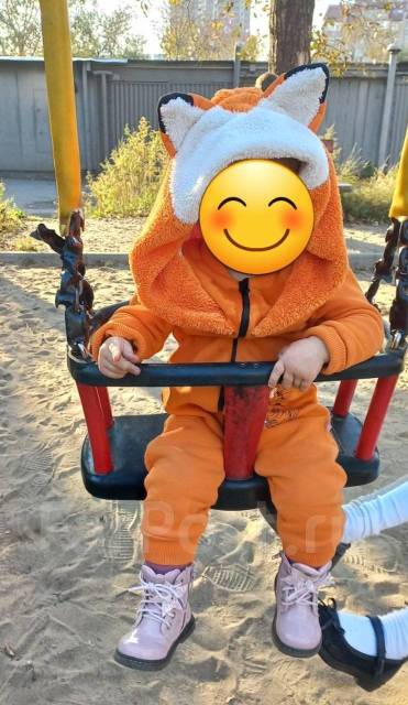 Подарю вещи и игрушки девочке на год-полтора во Владивостоке