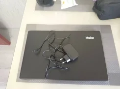 Haier U1520HD. 15.6", 2,8����, ��� 4 ��, ���� 1 000���, WiFi: 1, Bluetooth: 1 ����