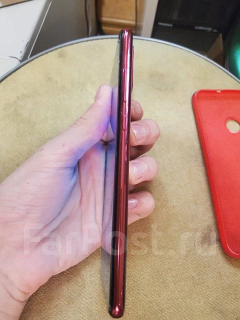 Honor 10i. �/�, 128 ��, �������, �������, 3G, 4G LTE, Dual-SIM, NFC ����
