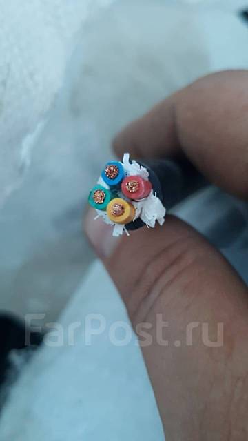 Кабель КГ-ХЛ 4x2.5 (PE) 220/380B. 2 бухты по 200м. 150руб. за метр ...