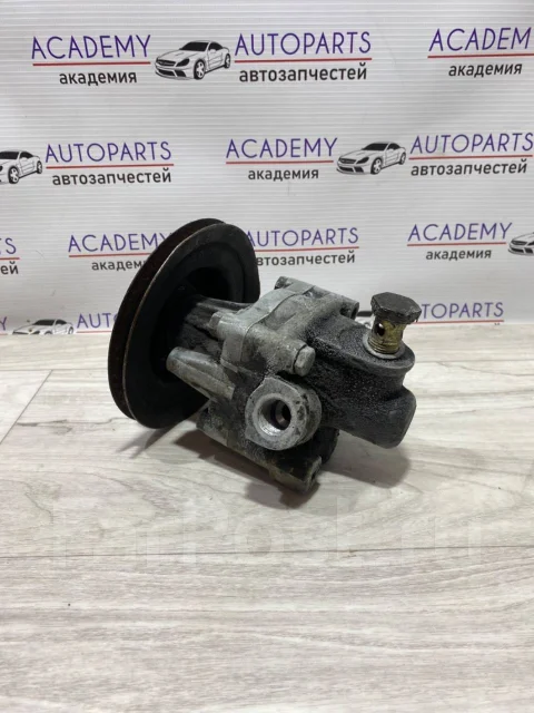 ����� �������������� Audi 100 C4 048145155f ����