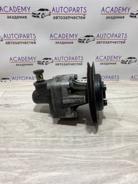 ����� �������������� Audi 100 C4 048145155f ����